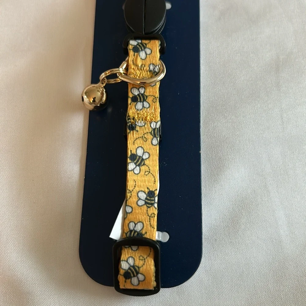 Youly the nature lover Yellow Bee Breakaway Cat Collar (S/M)